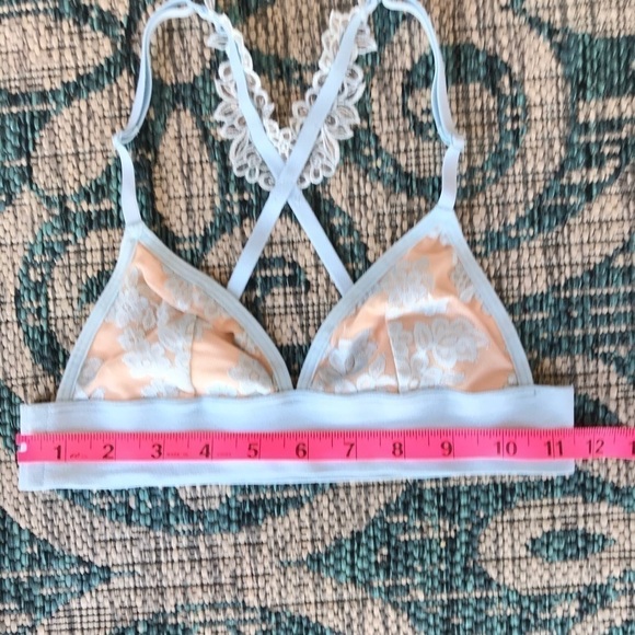 Victoria’s Secret Blue Daisy Triangle Bralette - Picture 5 of 7